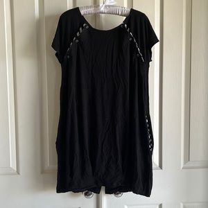 Large hospital gown with matching xl robe